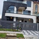 House For Sale   C1 Block 10 Marla