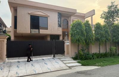 1 Kanal Old House for Sale – DHA Phase 1, Lahore