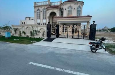 20 Marla royal  Palace looking and outstanding new house for sale in DHA  Multan