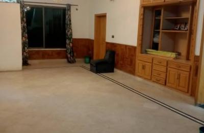 Fully furnish room available for rent   G9/4