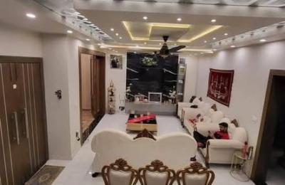 luxury furnish house available for rent