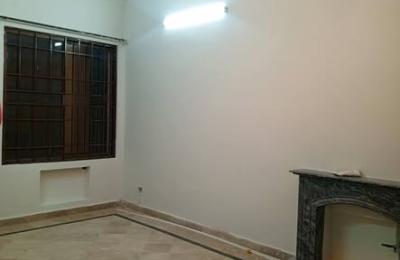 Upper portion For Rent