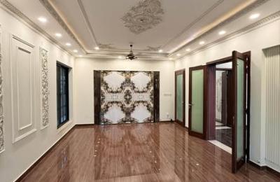 1 Kanal House For Sale