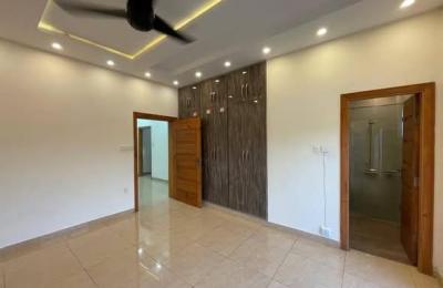 10 Marla Upper Portion Available For Rent
