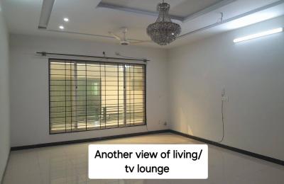 1 Kanal Upper Portion Available for Rent