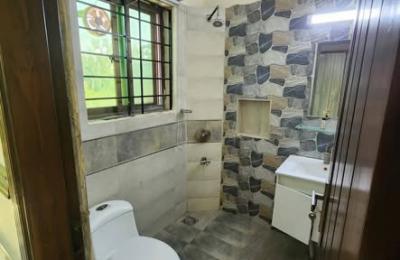 Upper portion Portion available For Rent