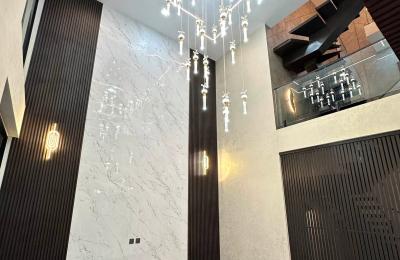 10 Marla Fully Heighted Luxury House For Sale