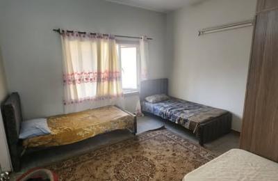furnished room available For Rent